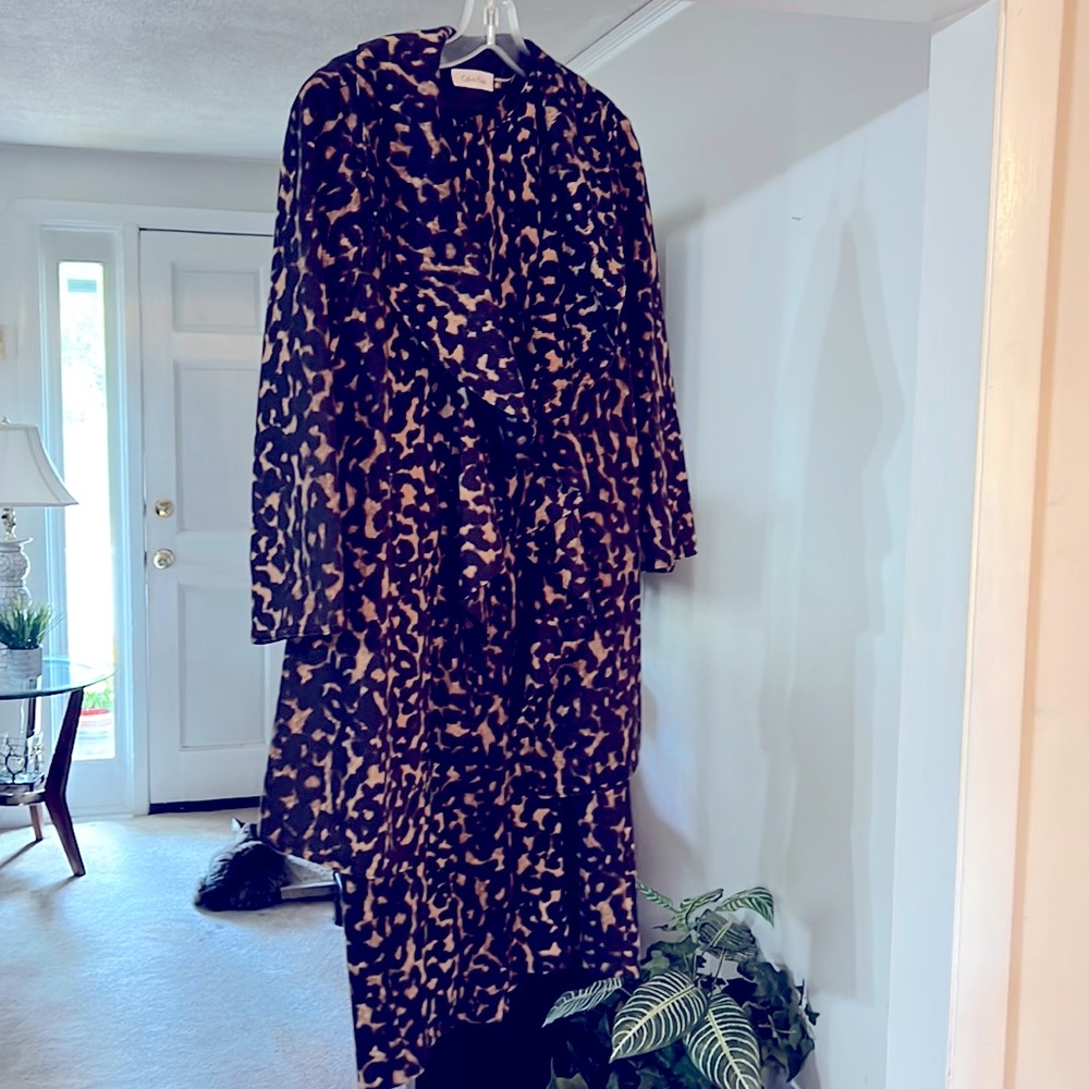 Beautiful calvin klein 2 piece dress set size 8 woman’s